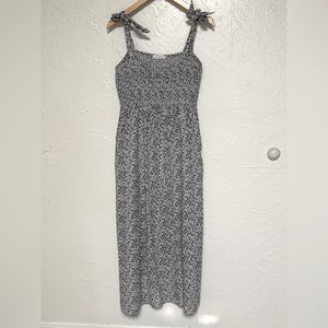 LACAUSA Blue Floral Smocked Sleeveless Maxi Dress Size Medium